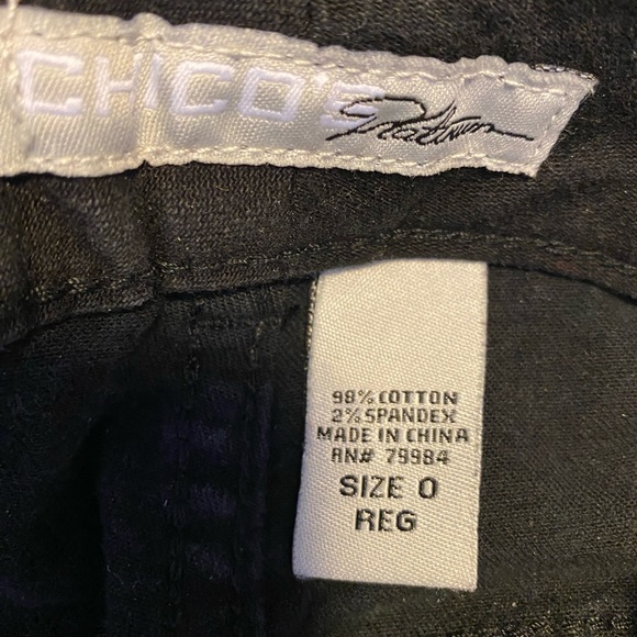 Chicos mid rise jeans in black - Picture 4 of 4